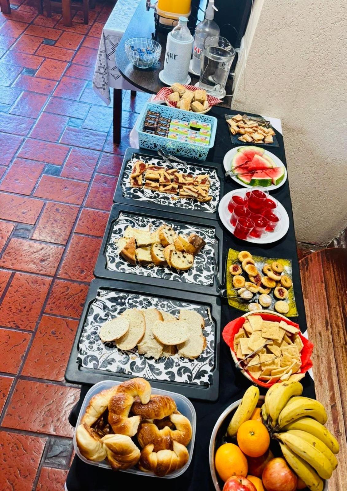 Hotel Altos Del Rincon Мерло Экстерьер фото